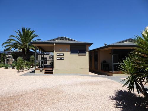 Streaky Bay Motel & Villas