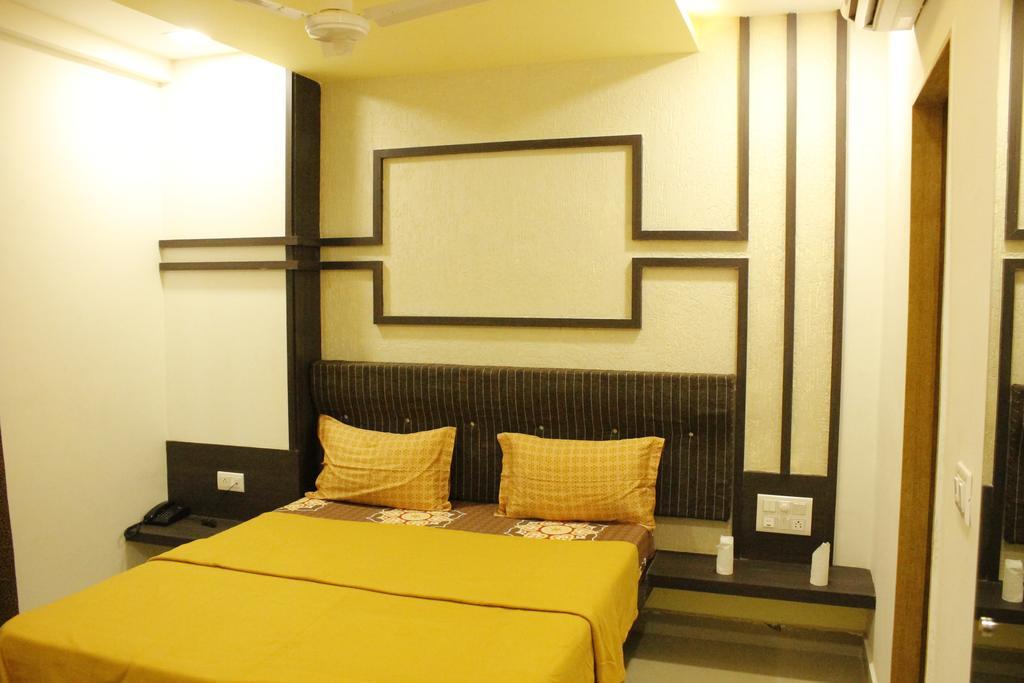 Hotel Shiv Lake