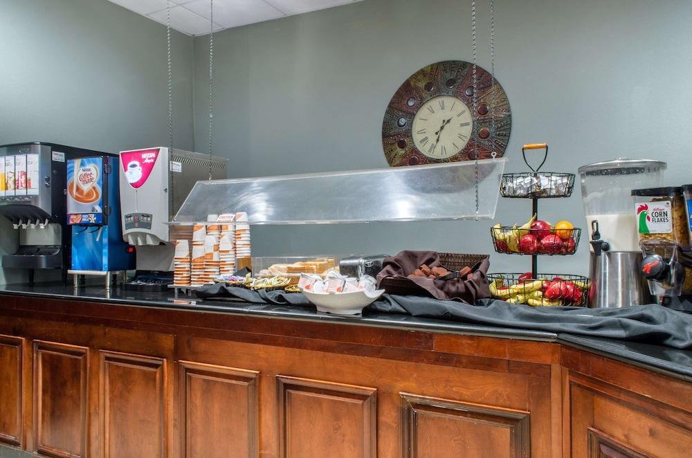 Suburban Extended Stay Hotel Shreveport Airport