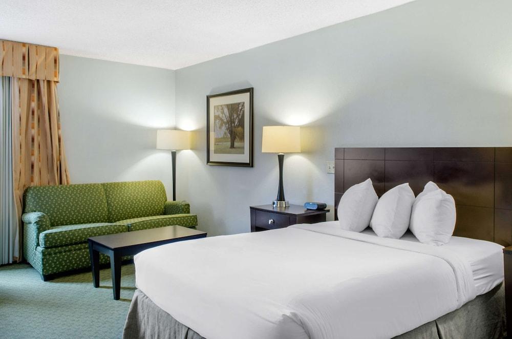 Suburban Extended Stay Hotel Shreveport Airport