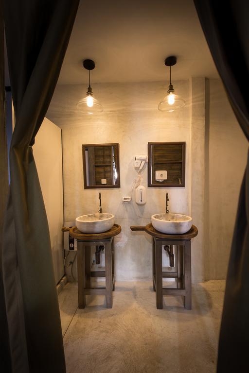 Canale Hostel