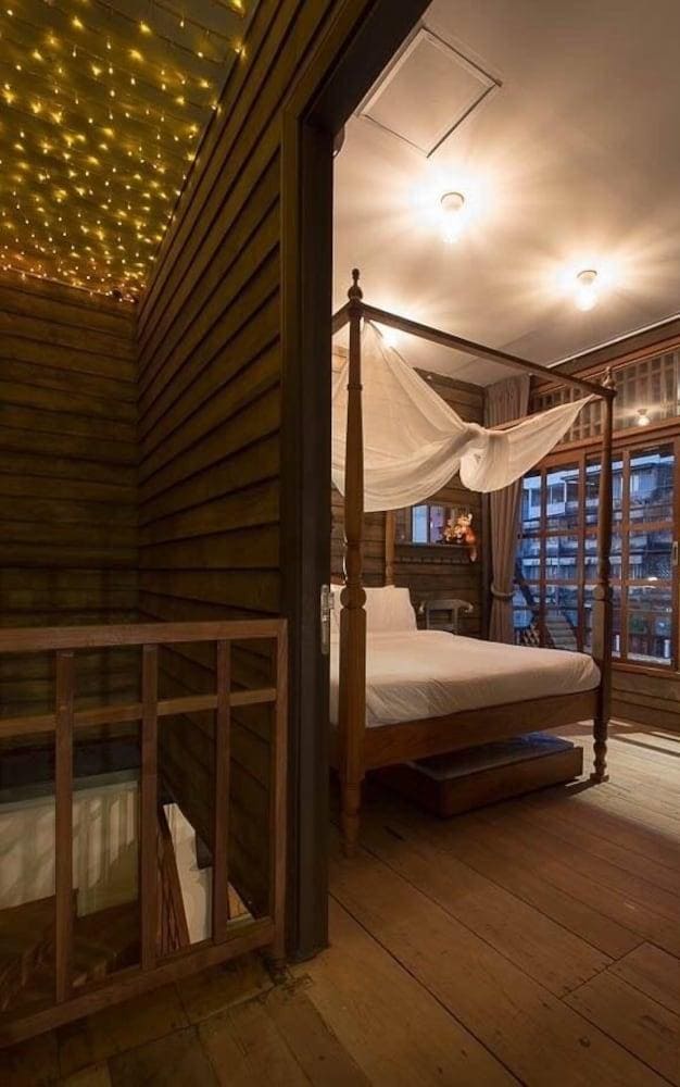 Canale Hostel