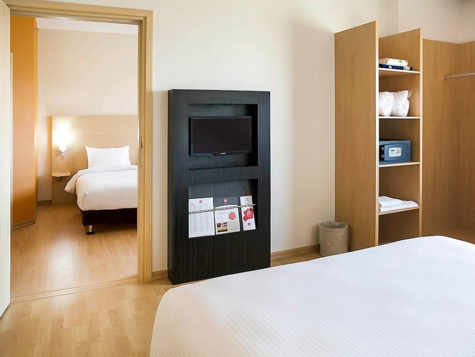 Remis Hotel