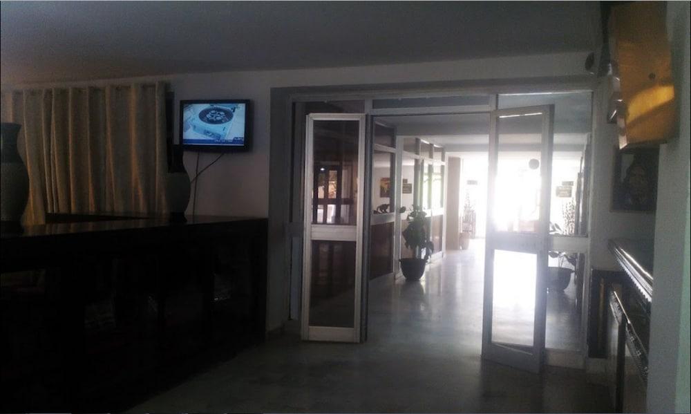 Hotel Antar