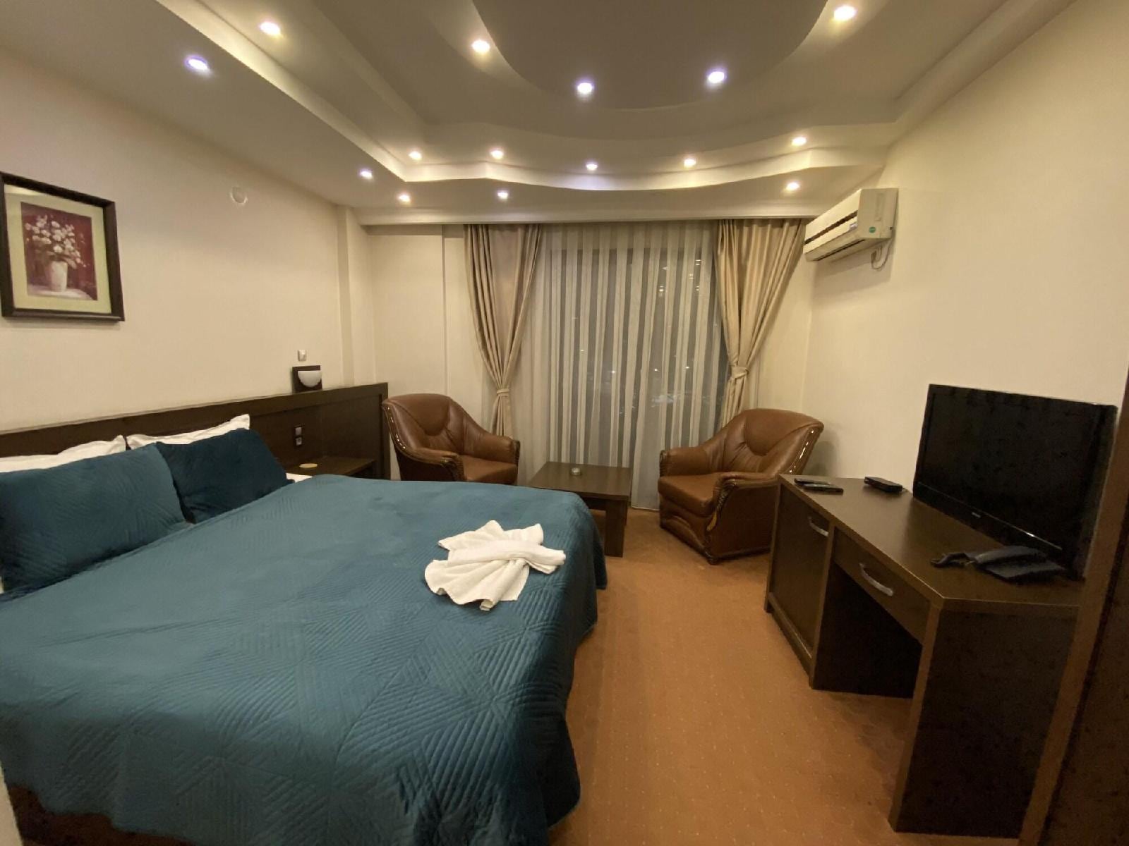 Real Hotel