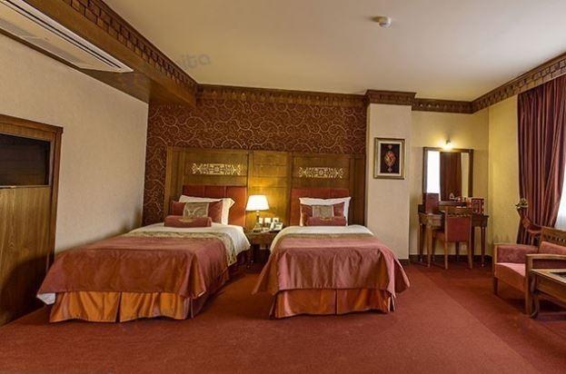 Zandiyeh Hotel
