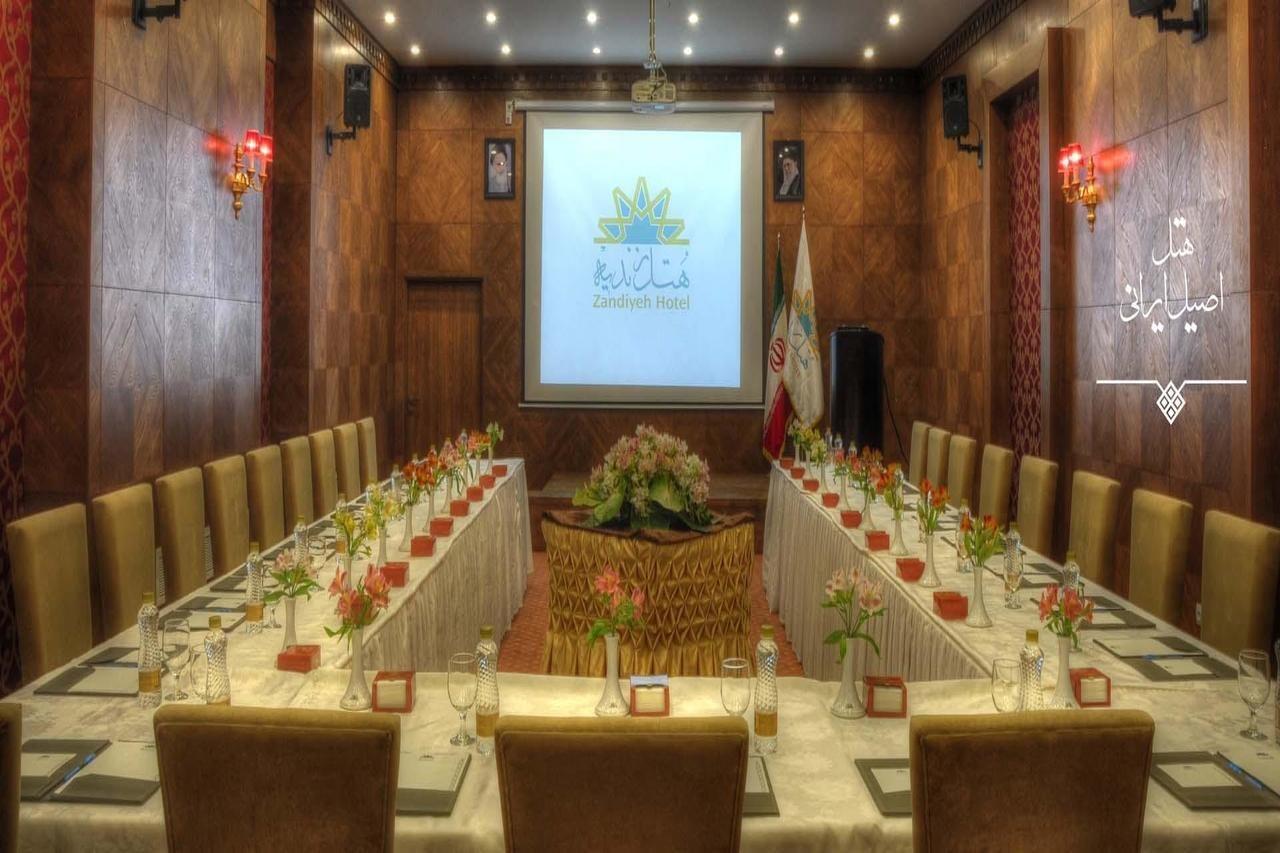 Zandiyeh Hotel