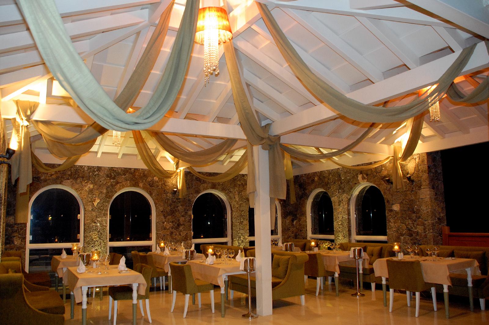 Restia Suites