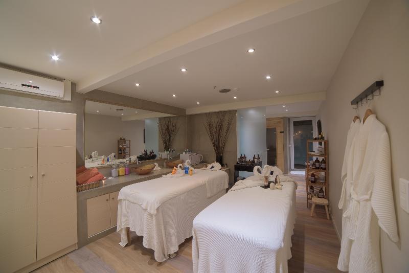 Restia Suites