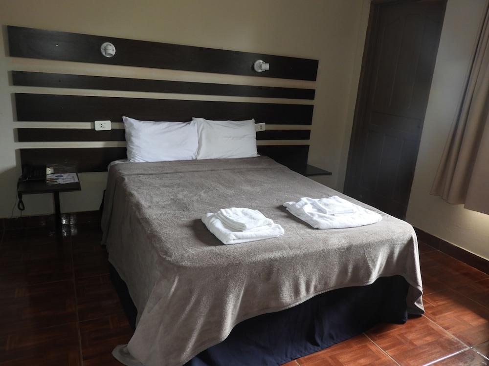 Hotel Puesta del Sol
