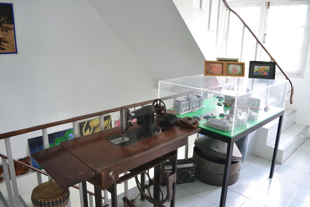 Phuket Art - Chalong