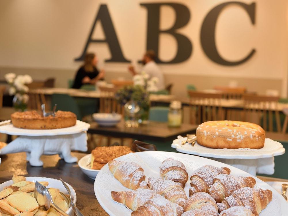 Hotel Abc