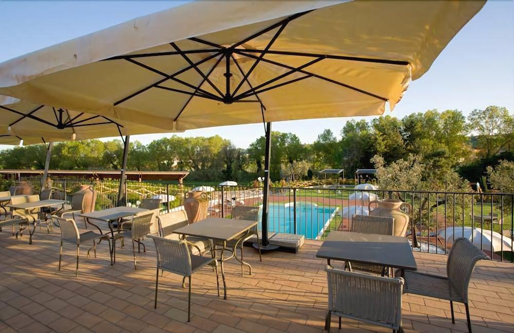 Villa Gens Camuria