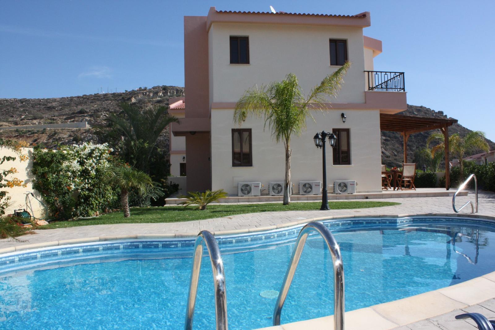 Vineland Holiday Villas