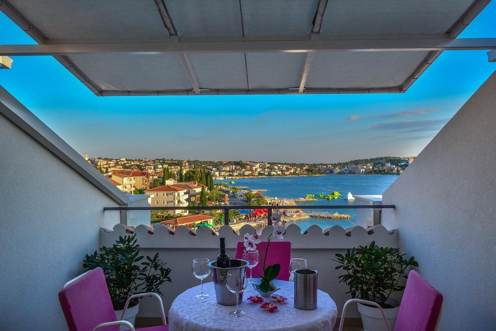 Luxury Apartments Villa Tea