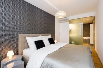 Empirent Apartments