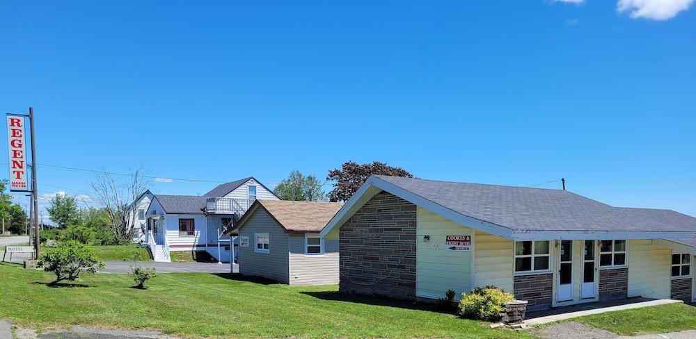 Cookes Motel