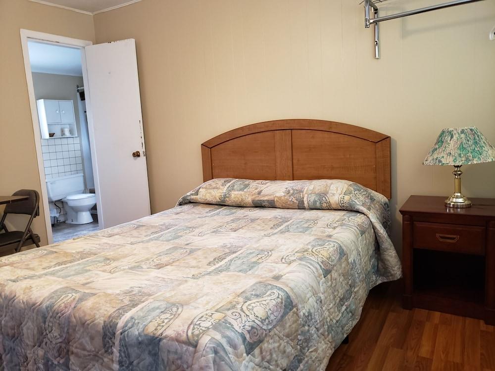 Cookes Motel