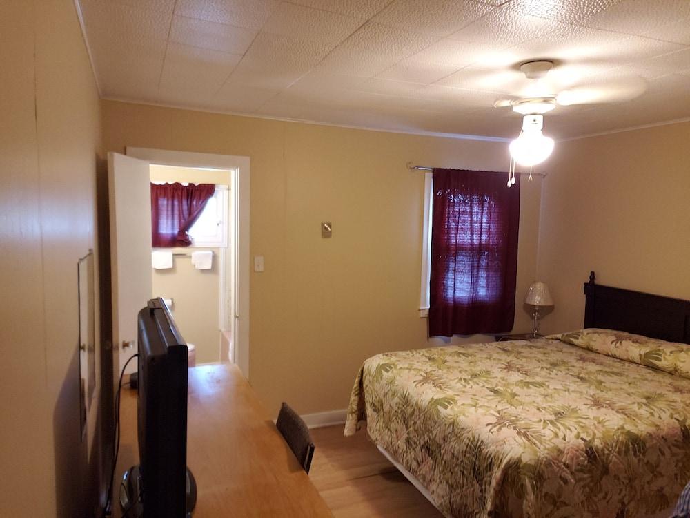 Cookes Motel