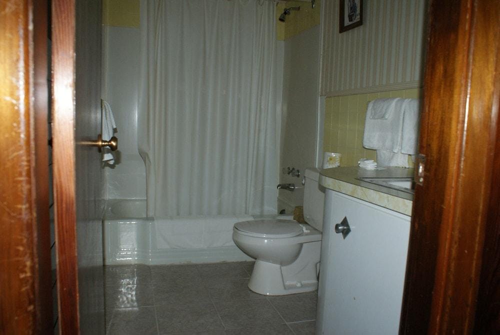 Cookes Motel