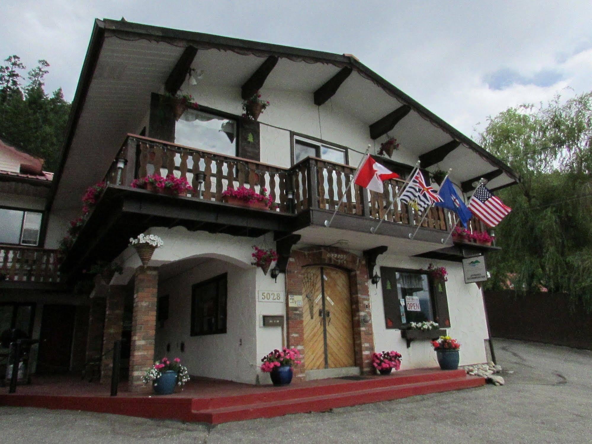 Gables Motel