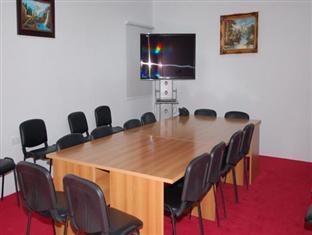 Adam Plaza Hotel