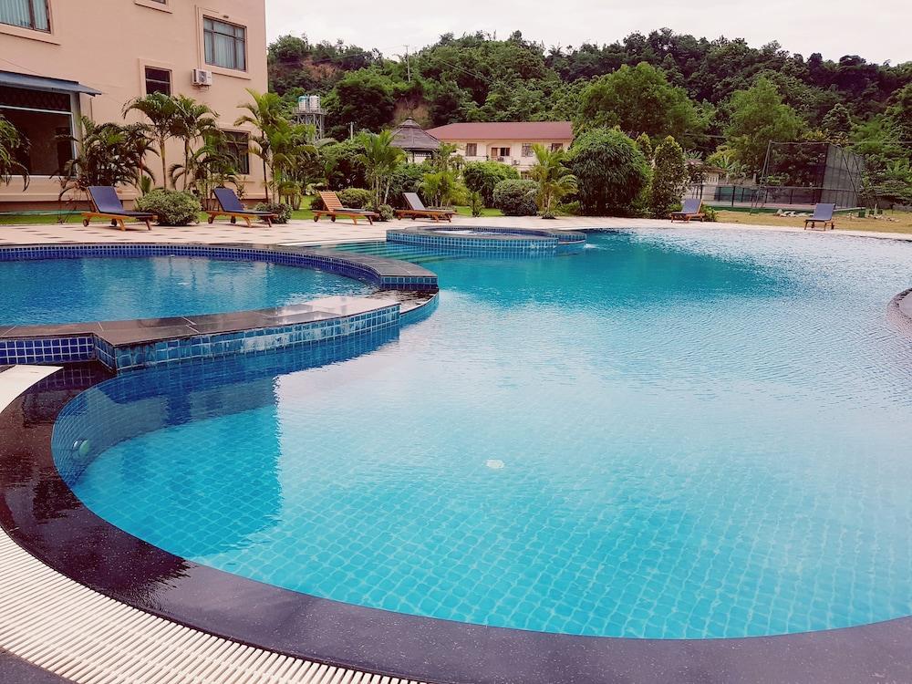 Oattara Thiri Hotel