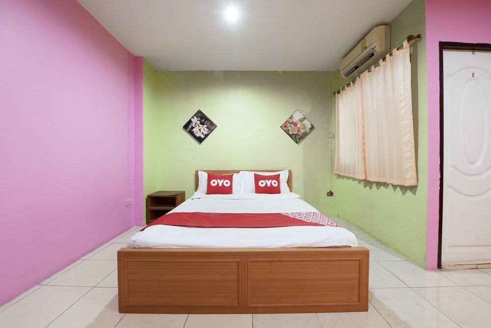 Inter Place by OYO Rooms