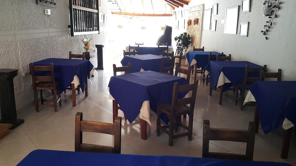 La Casa Amarela Hotel