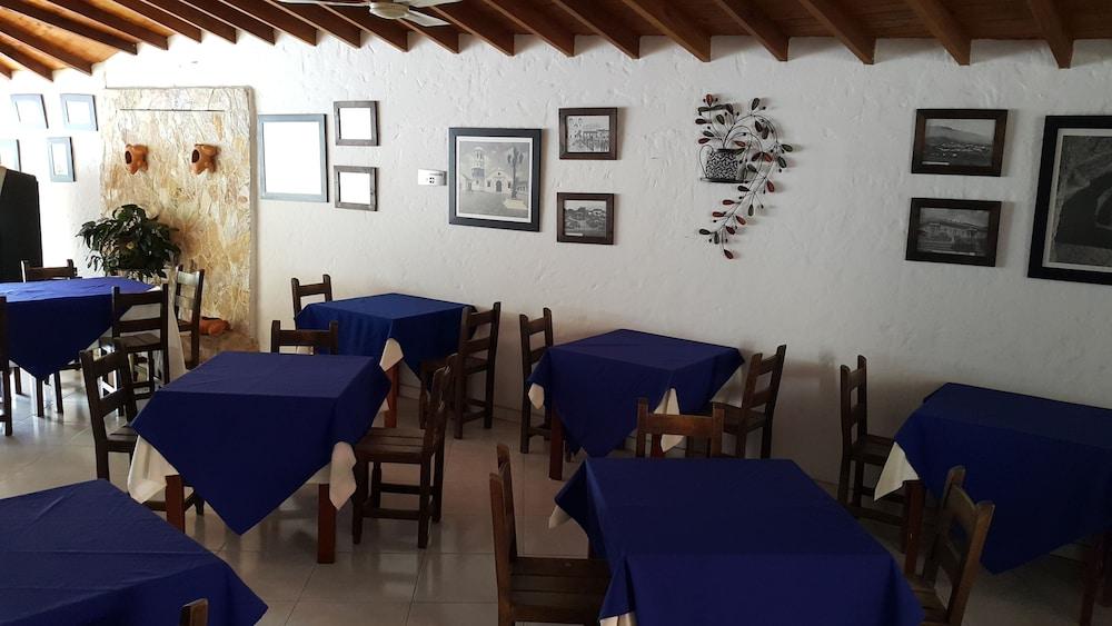 La Casa Amarela Hotel