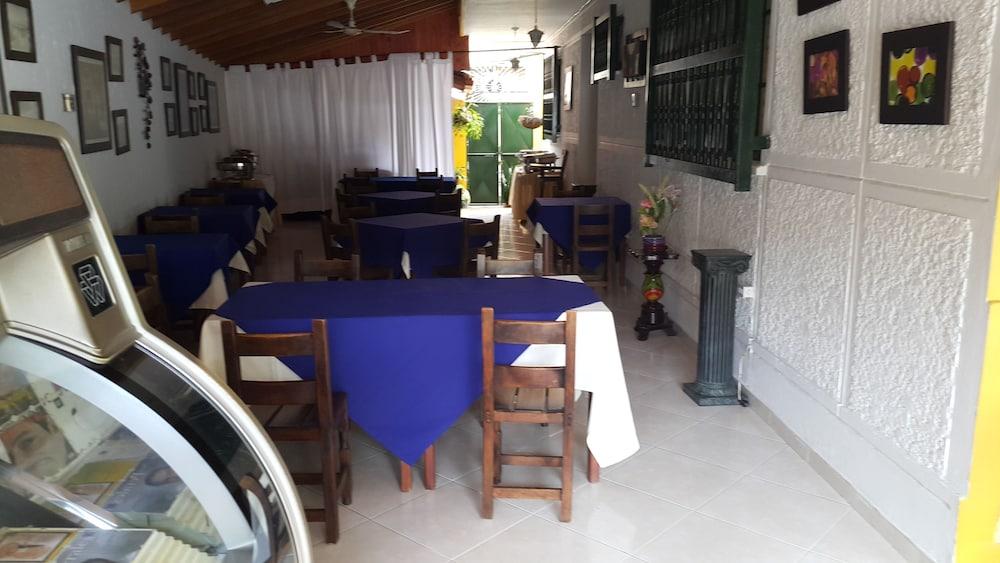 La Casa Amarela Hotel