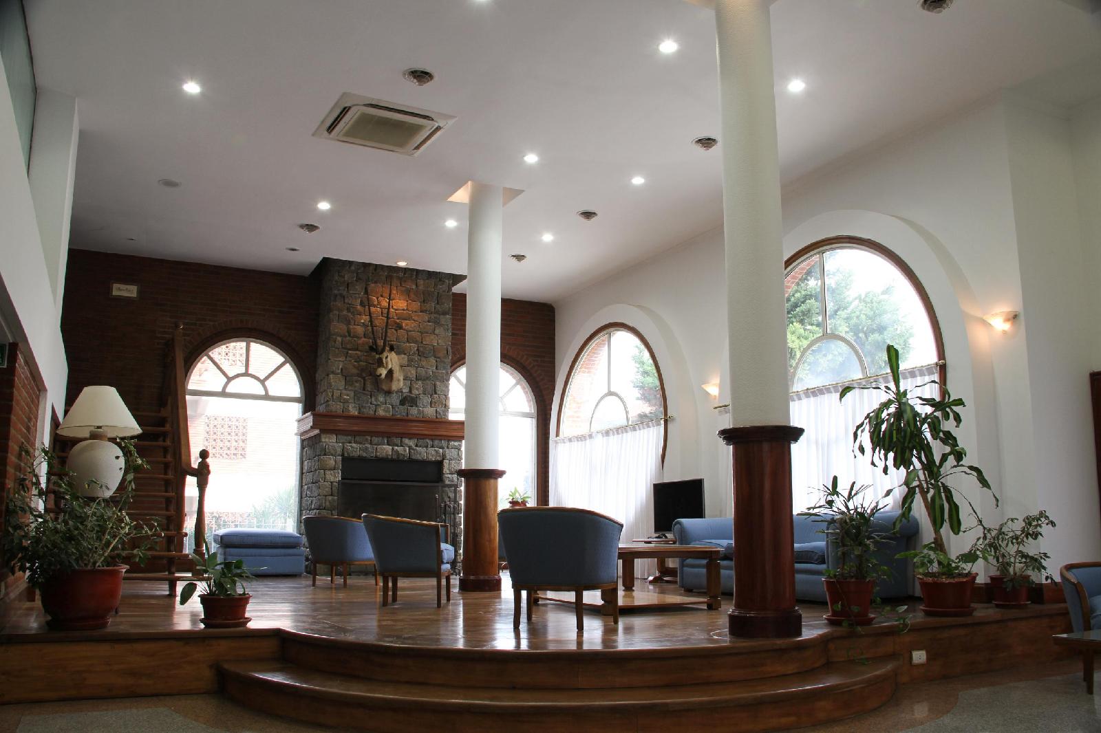 Hotel Reviens