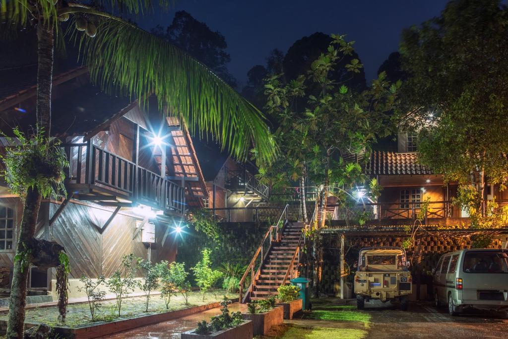 Kota Rainforest Resort