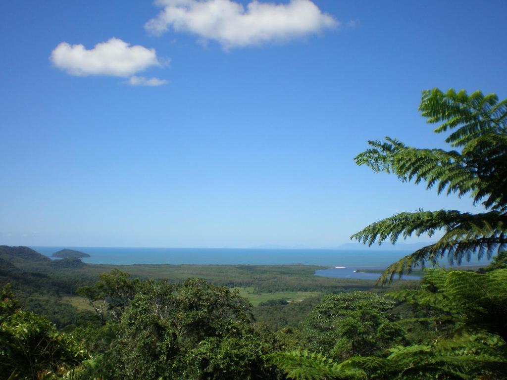 Daintree Village Hideaway