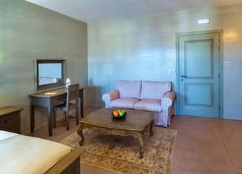 Haones Suites