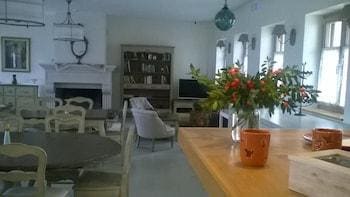 Haones Suites