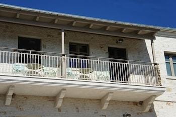 Haones Suites