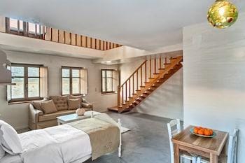 Haones Suites