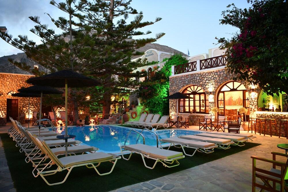 Philoxenia Villas