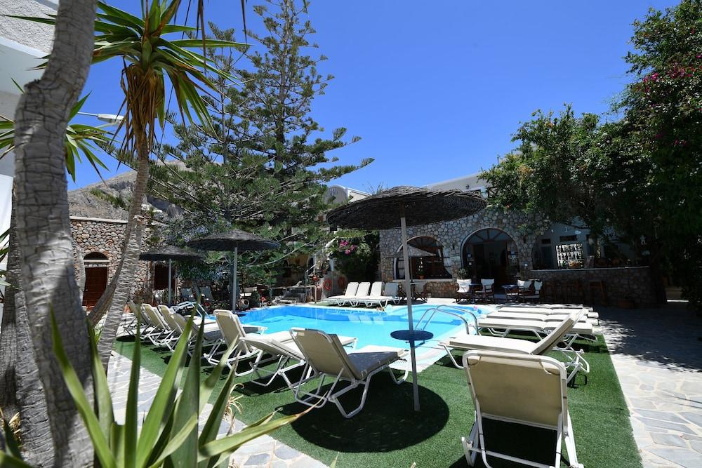 Philoxenia Villas
