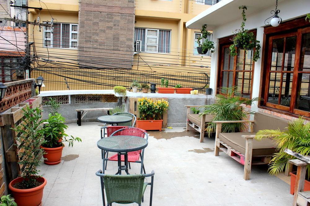 La Ronda Downtown Hostel
