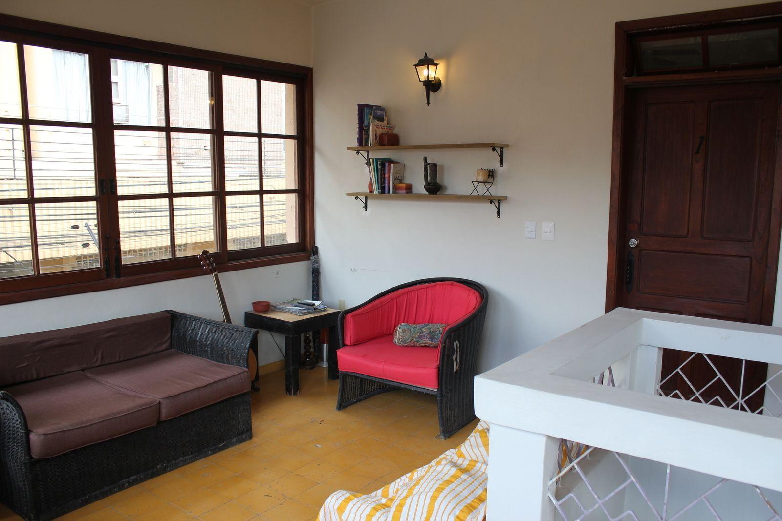 La Ronda Downtown Hostel