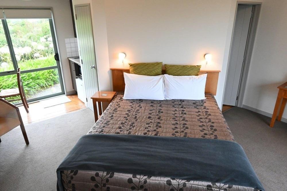 Omau Settlers Lodge