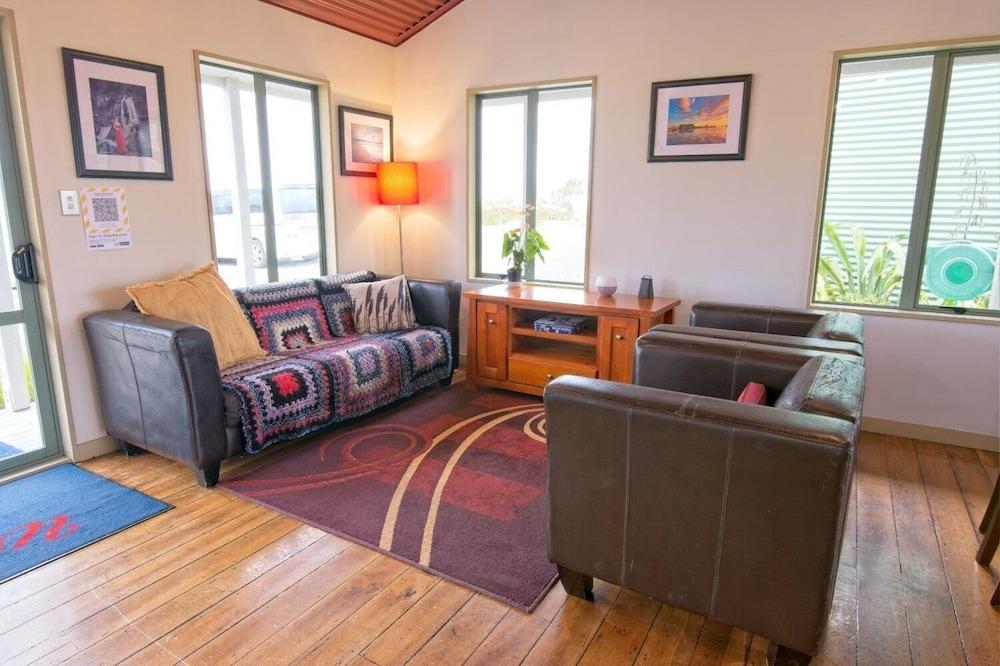 Omau Settlers Lodge