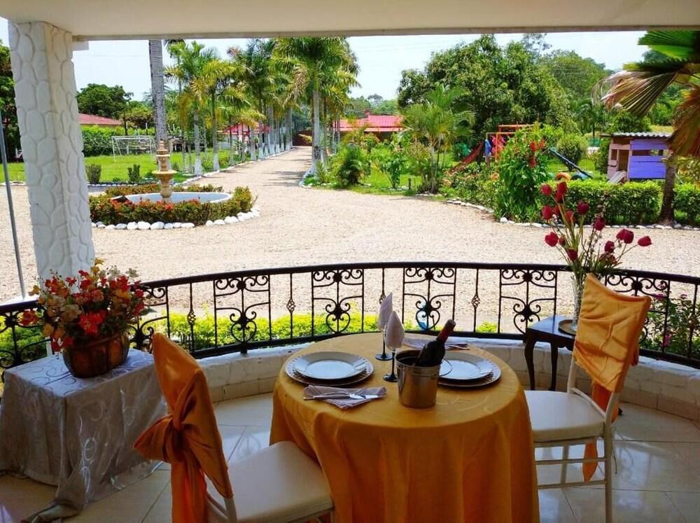 Hotel Rosalinda Campestre del Llano