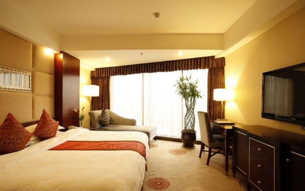 Langzhong Grand