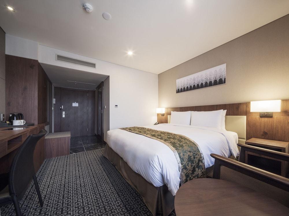 Tmark Grand Hotel Myeongdong