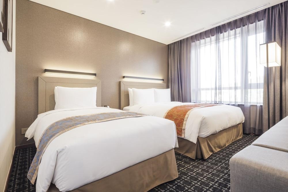 Tmark Grand Hotel Myeongdong