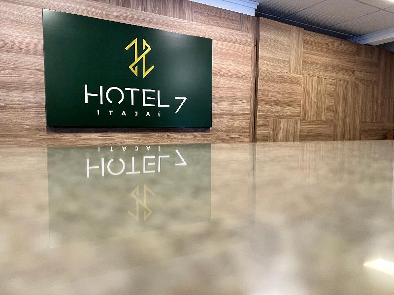 Innovare Slim Hotel