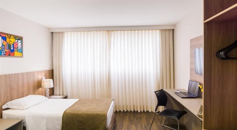 Innovare Slim Hotel